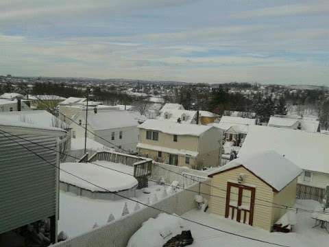 MacArthur Ave at Arnot St#